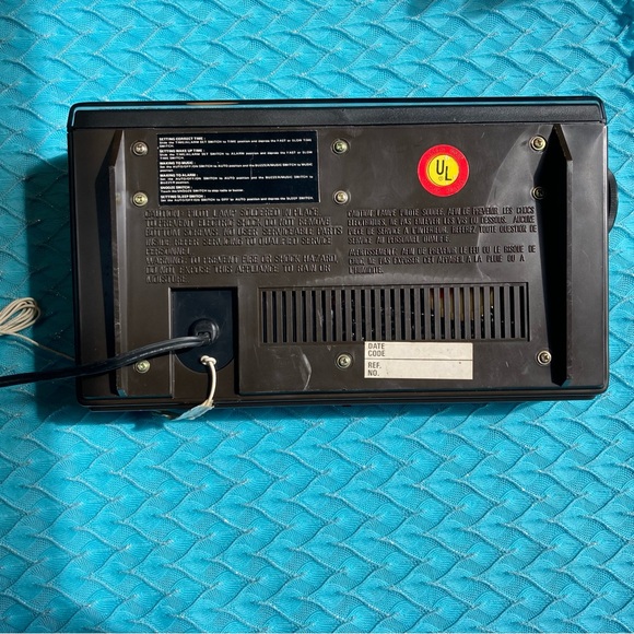 Soundesign Clock Radio Model 3691 - Picture 4 of 13